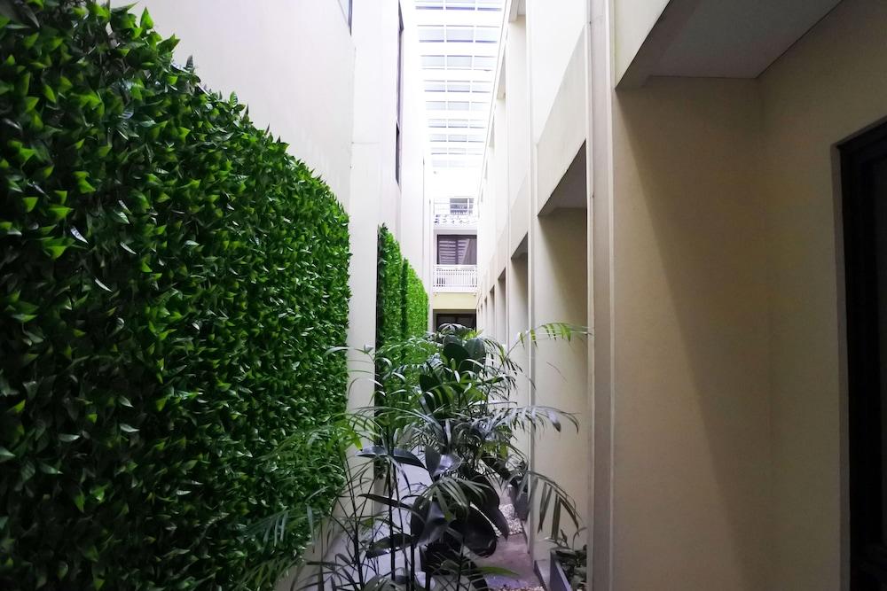 Sofyan Hotel Soepomo Jakarta Ngoại thất bức ảnh
