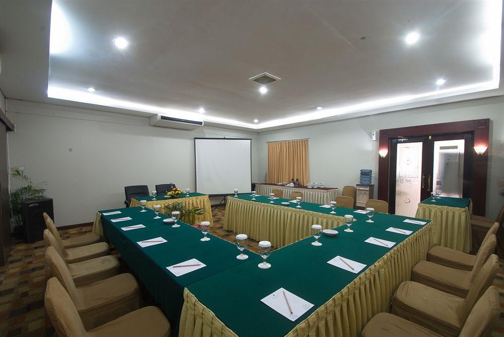 Sofyan Hotel Soepomo Jakarta Ngoại thất bức ảnh