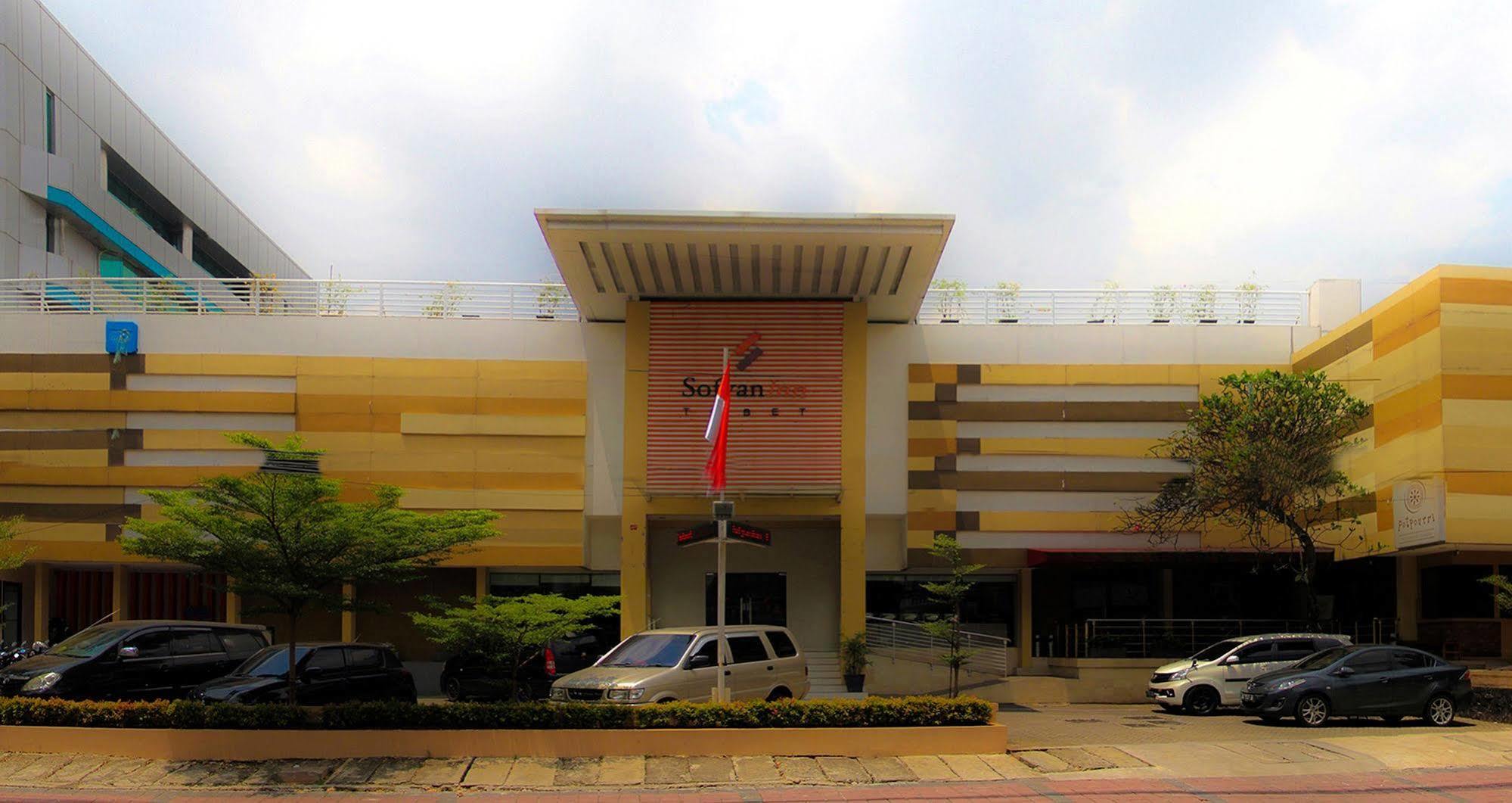 Sofyan Hotel Soepomo Jakarta Ngoại thất bức ảnh