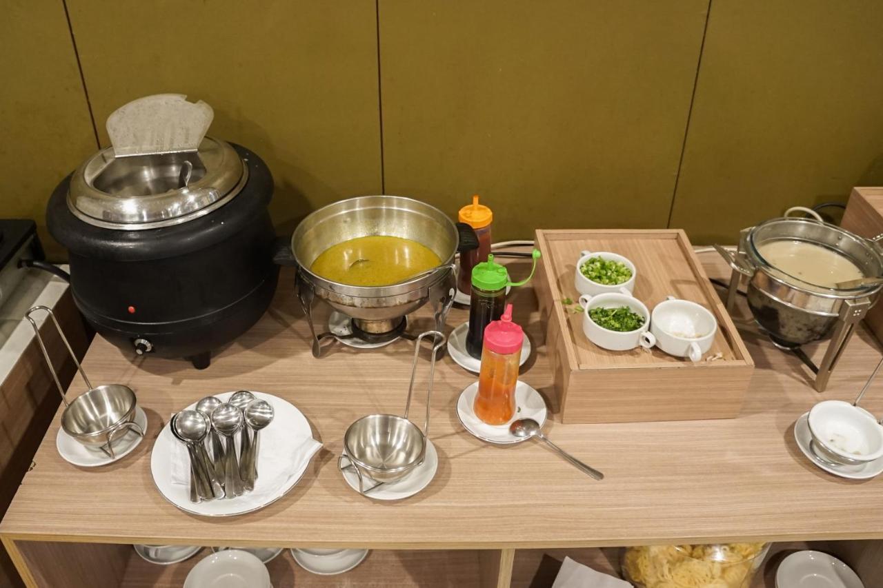 Sofyan Hotel Soepomo Jakarta Ngoại thất bức ảnh