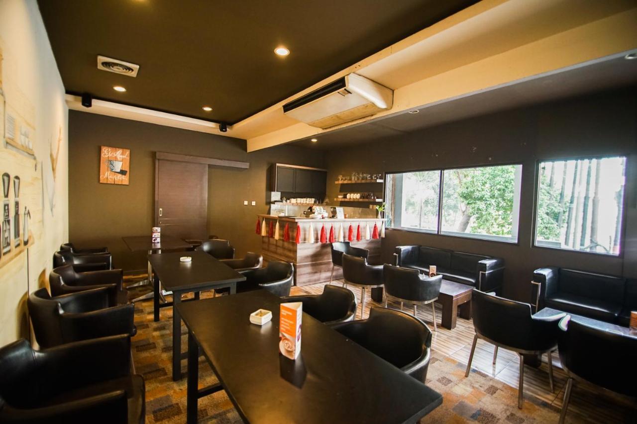 Sofyan Hotel Soepomo Jakarta Ngoại thất bức ảnh